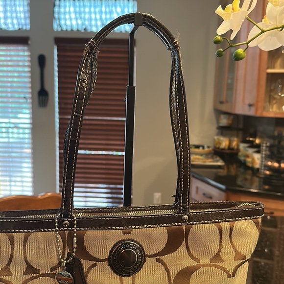 COACH bag w/two twillies included! GUC! main image 9